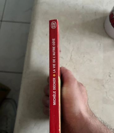 La vie de l'autre côté, Michèle Decker (Ref. 2024-179)