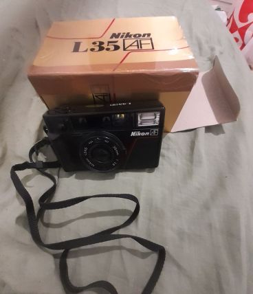 Appareil photo Nikon argentique non tester (an 1983)