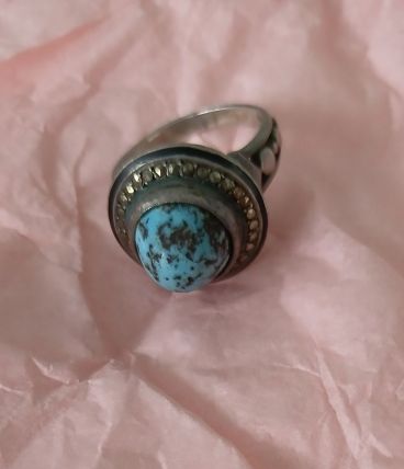 Bague ancienne argent et turquoise véritable bordure facette
