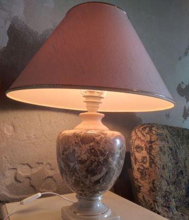 Lampe à poser abat-jour tâche