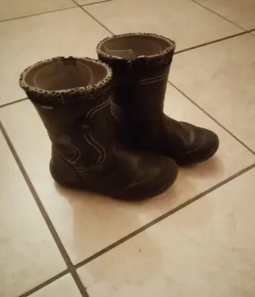 1 paire de bottines Pablosky