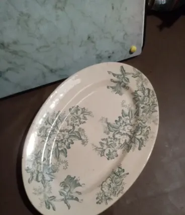 Plat ovale faïence de Givors