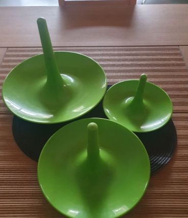 Plats de service plastique vert (lot de 3 empilables)
