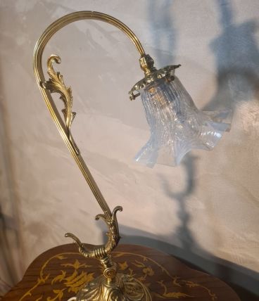 lampe de 1900 a 1930 bronze et laiton et magnifique tulipe  