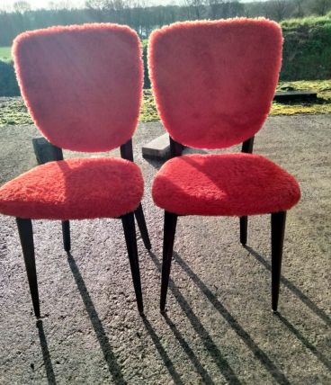 Paire de chaises vintage en  fourrure rouge