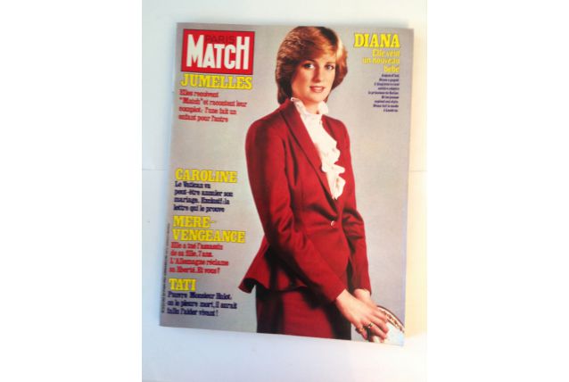 ancien Paris Match de collection de 1982 avec la princesse Diana