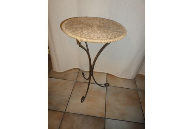 Guéridon dessus ficelle