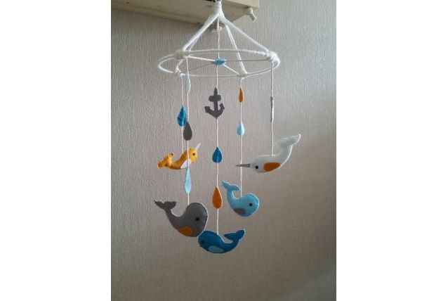 Mobile bébé baleines 