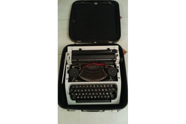 machine à écrire erika robotron 150