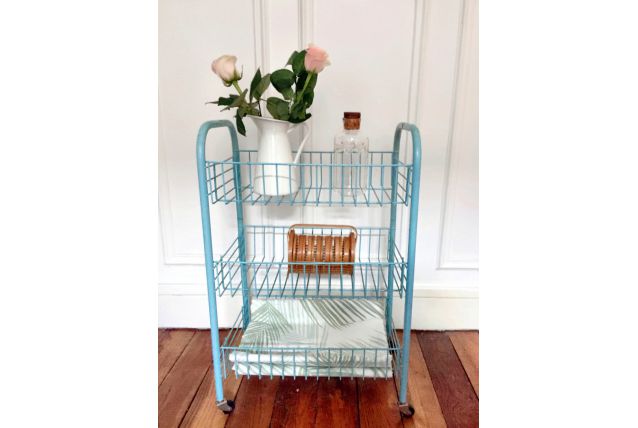 Desserte à roulettes 