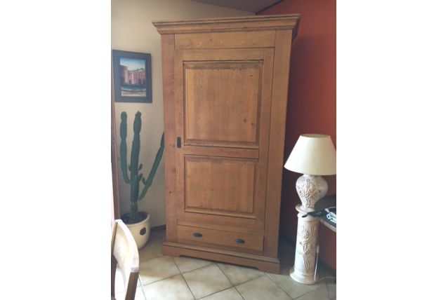 Bonnetière en chêne massif clair