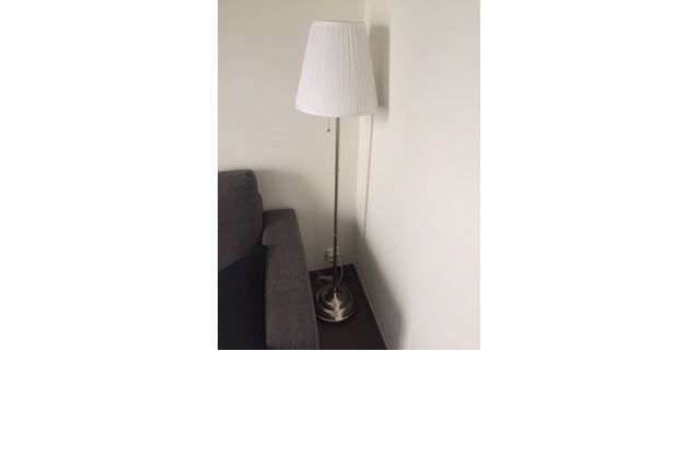 Lampadaire salon blanc + ampoule neuve