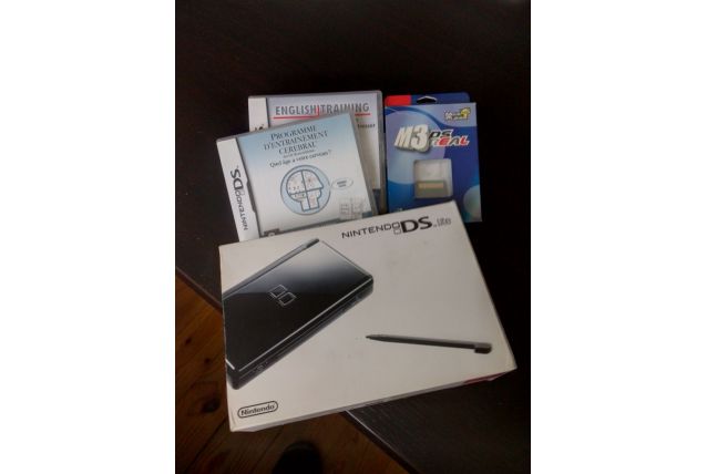 NINTENDO DS LITE
