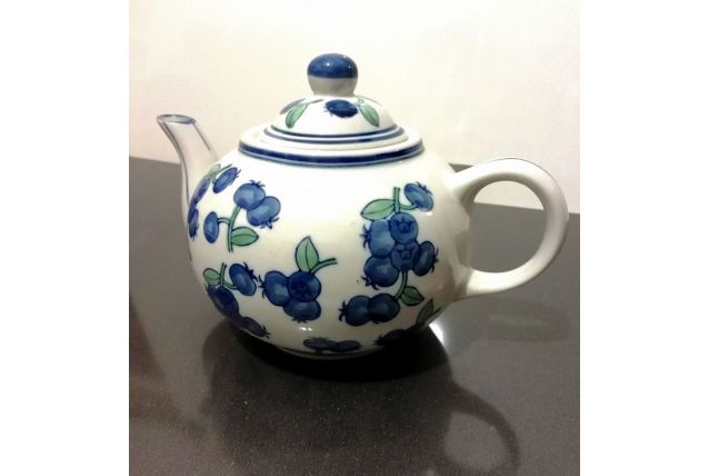 Théière céramique cassis