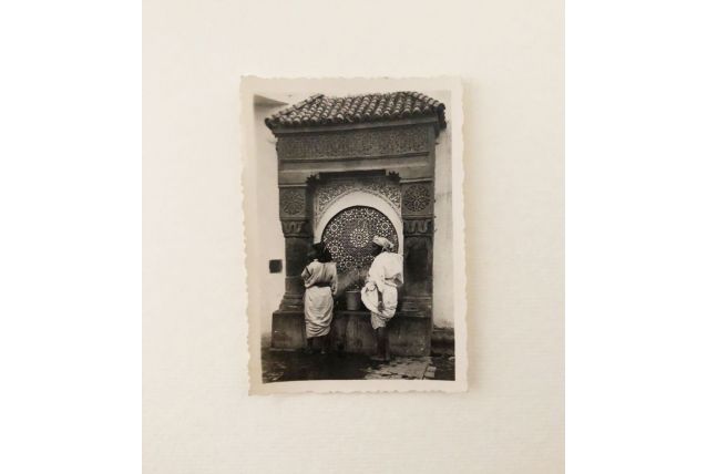 Photo vintage les femmes à la fontaine Maroc 50's