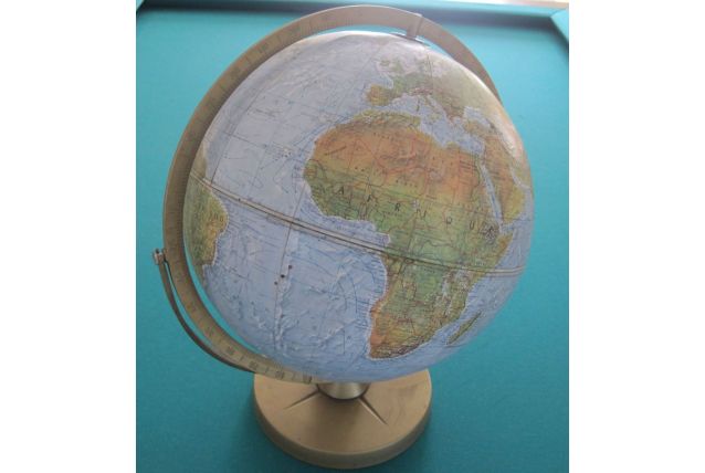Globe terrestre vintage 
