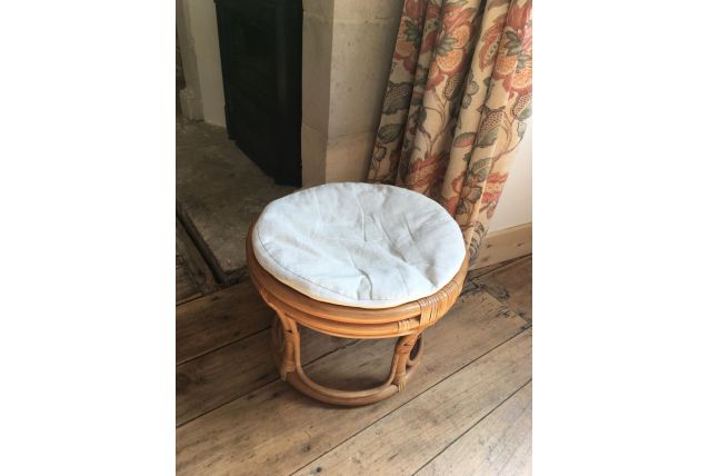 Pouf/Tabouret en rotin