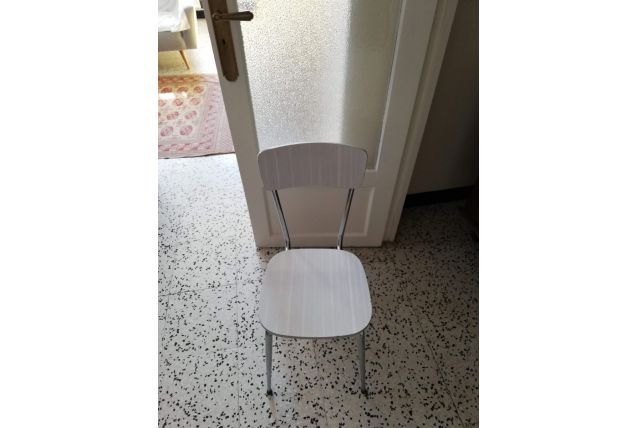 Lot 4 chaises formica