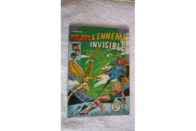 Les défenseurs N° 4 L'ennemi invisible - 1982
