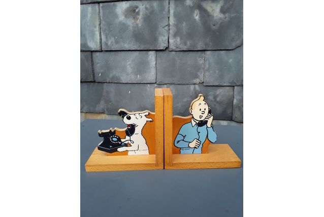 Serre livre Tintin et Milou au téléphone 