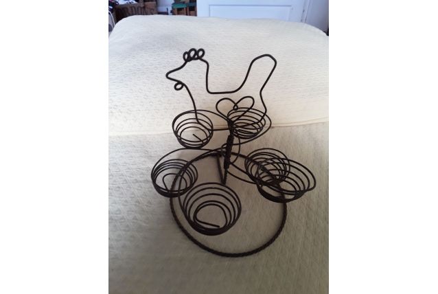 Présentoir à oeufs durs en fil de fer