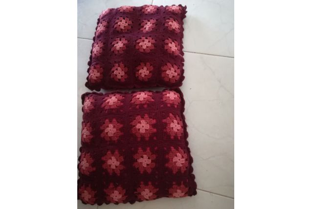 2 coussins crochet vintage