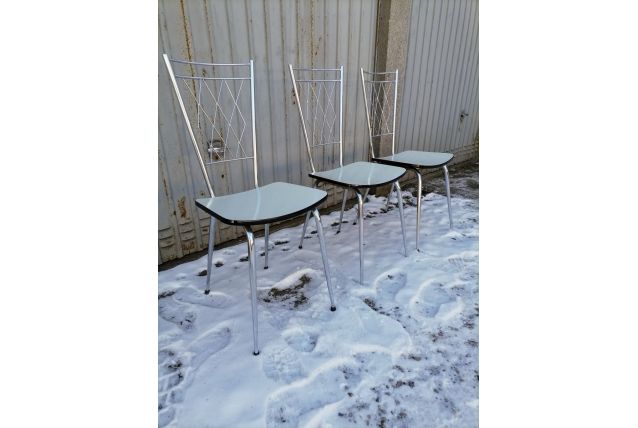 3 chaises vintage dossier en métal assise en formica 1970