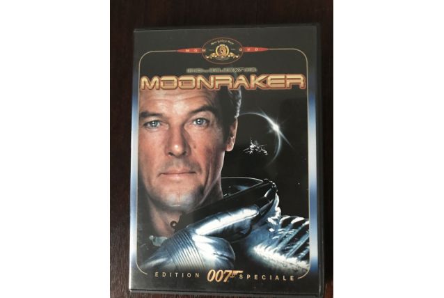 James Bond Moonraker DVD