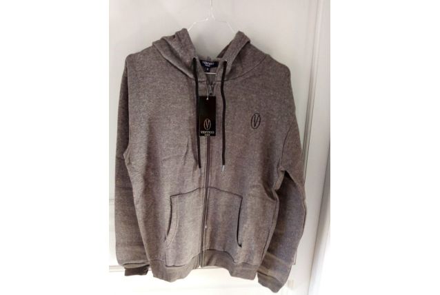 Gilets sport avec capuche 