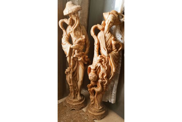 Lot de statues Couple asiatiques année 60-70 en résine
