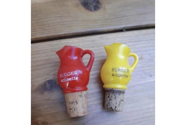 Bouchons anciens publicitaires 