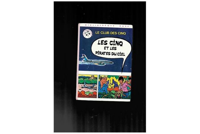 les cinq et les pirates du ciel  1977