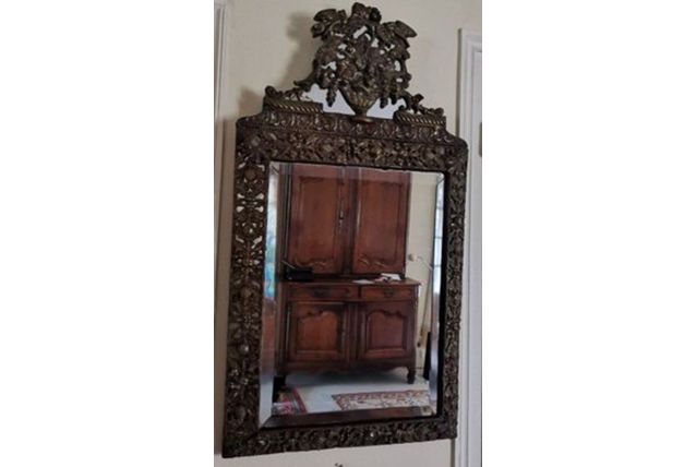 MIROIR EN REGULE REPOUSSE