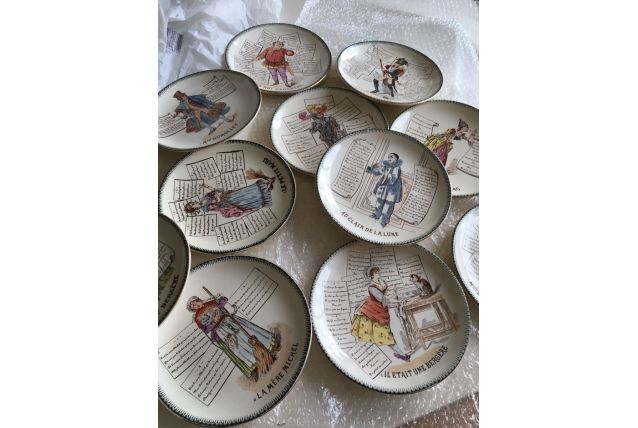 12assiettes anciennes Terre de Fer HB&amp;cie