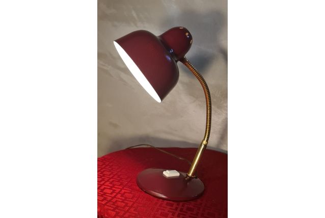 lampe de bureau 1960 a 70  rouge et or 32x22 bon etat