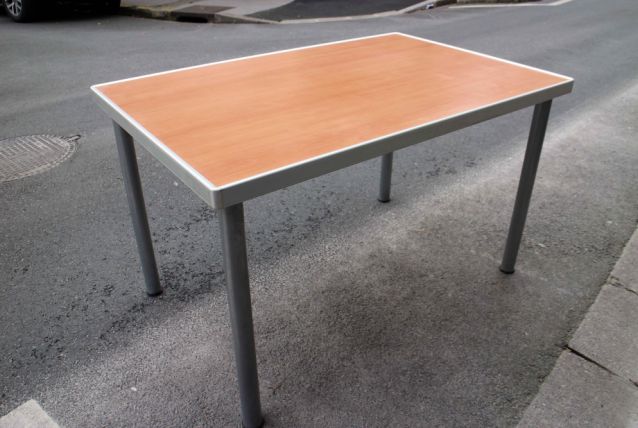 Table design italien