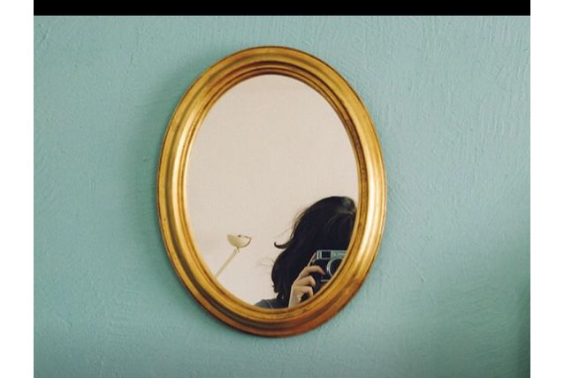 Petit miroir oval vintage