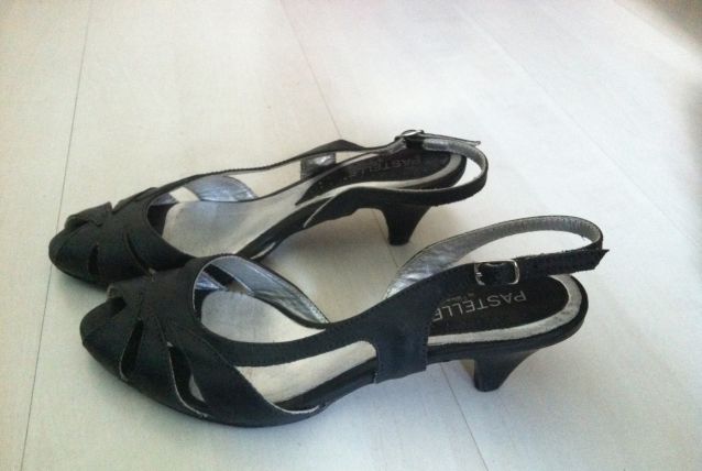 Sandales noires Pastelle