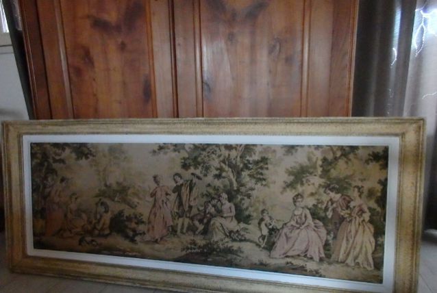tapisserie ancienne sur bâti bois (136X46) + encadrement