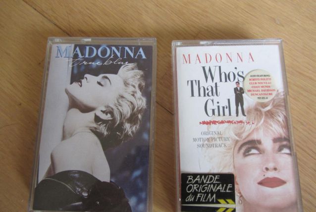 Lot K7 Madonna True Blue / Who's that girl