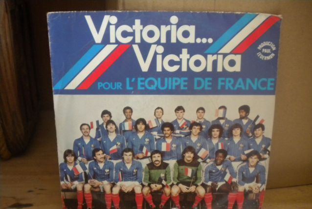 45 tours victoria pour l'equipe de france de foot de 1982