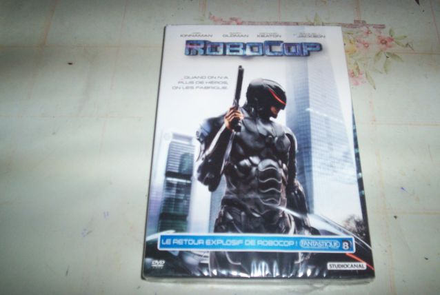 dvd robocop etat neuf le retour version française 