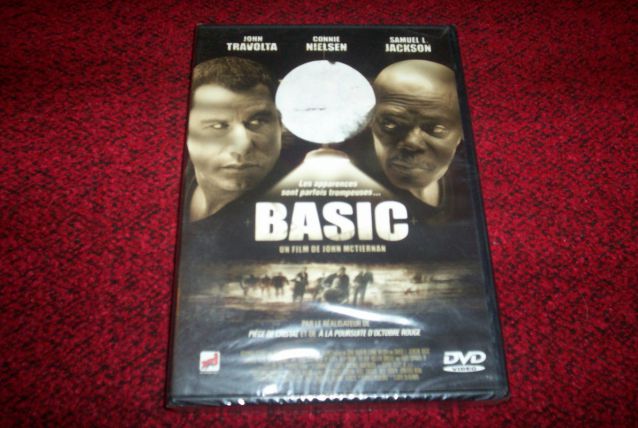 DVD BASIC avec john travolta état neuf 