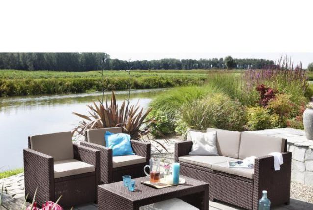 SALON DE JARDIN TRESSÉ TRES BON ETAT