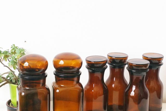 Lot de pots vintage ambrés