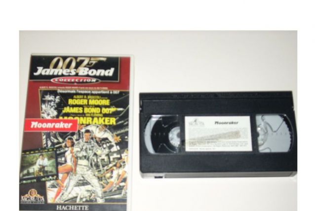 CASSETTE VHS JAMES BOND moonraker