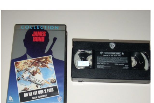 CASSETTE VHS JAMES BOND on ne vit que 2 fois