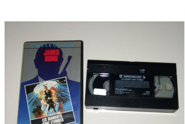 CASSETTE VHS JAMES BOND les diamants sont éternels