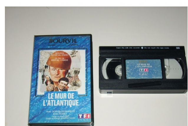 CASSETTE VHS LE MUR DE L'ATLANTIQUE