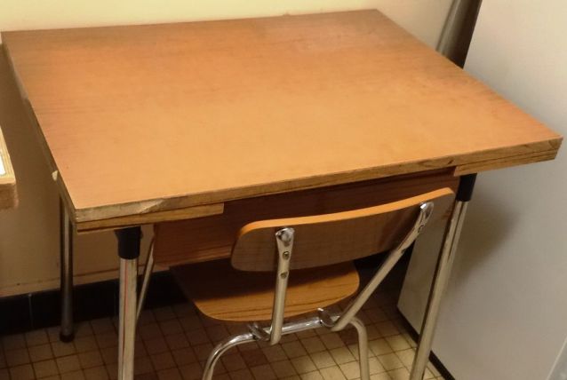 Table de cuisine formica – Luckyfind Table de cuisine formica – Luckyfind